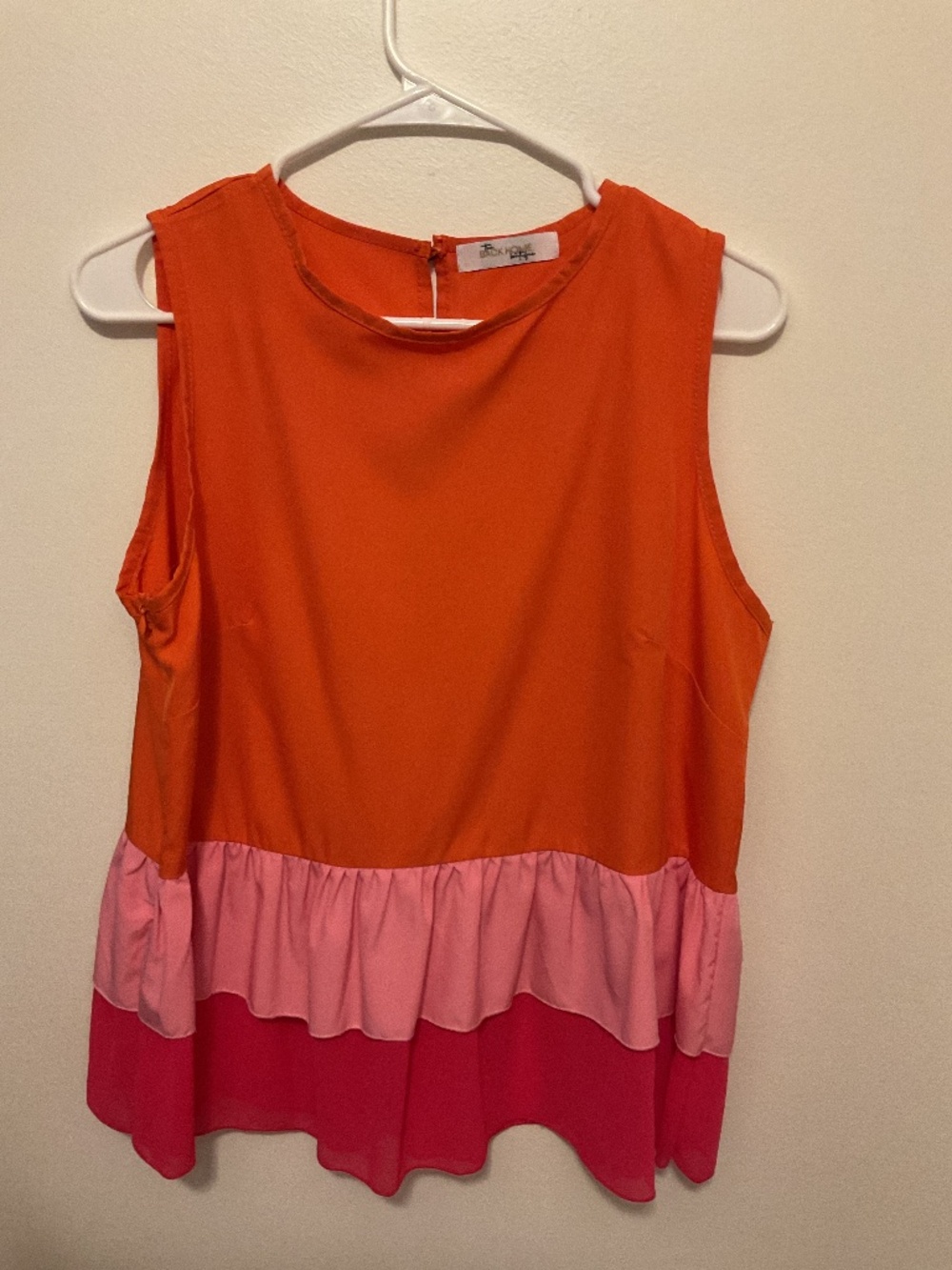 Boutique sleeveless multicolored top